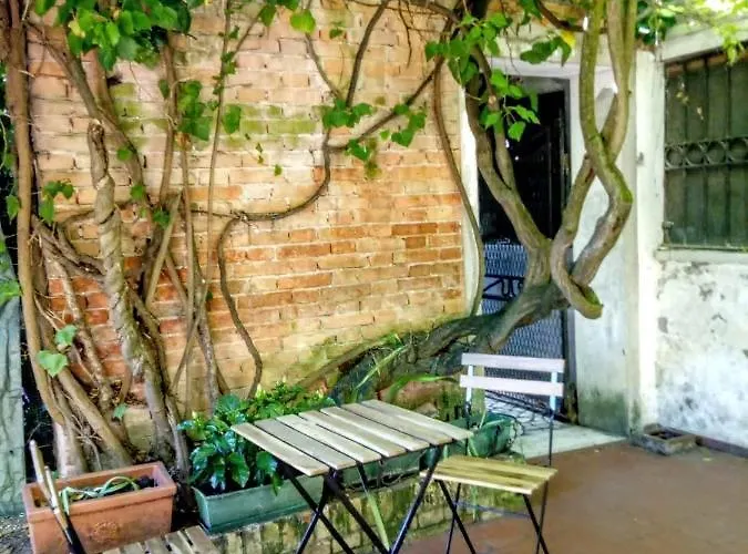 1749 Venicemar Διαμέρισμα